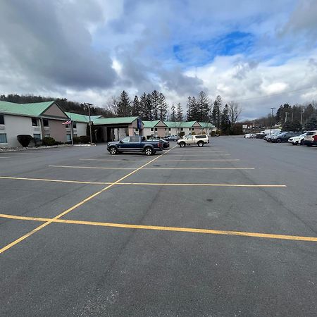 Baymont By Wyndham Bartonsville Poconos Екстер'єр фото